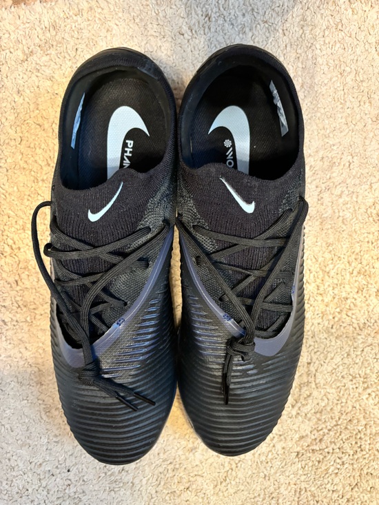 Nike Phantom 6 Low Pro FG soccer cleats main image 6